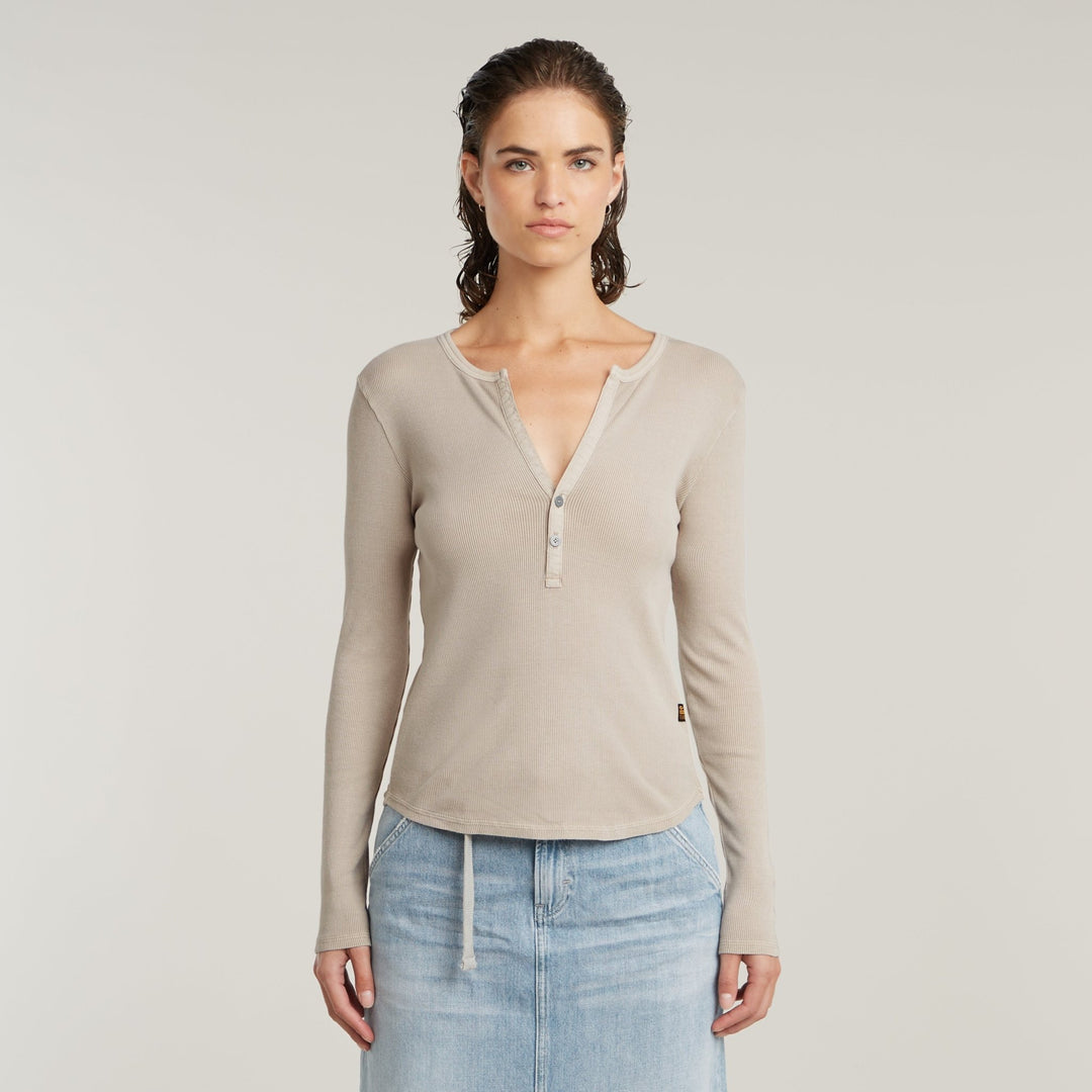 Deep V Slim L/S Top - Dark Brick Gold - Chillis & More NZ