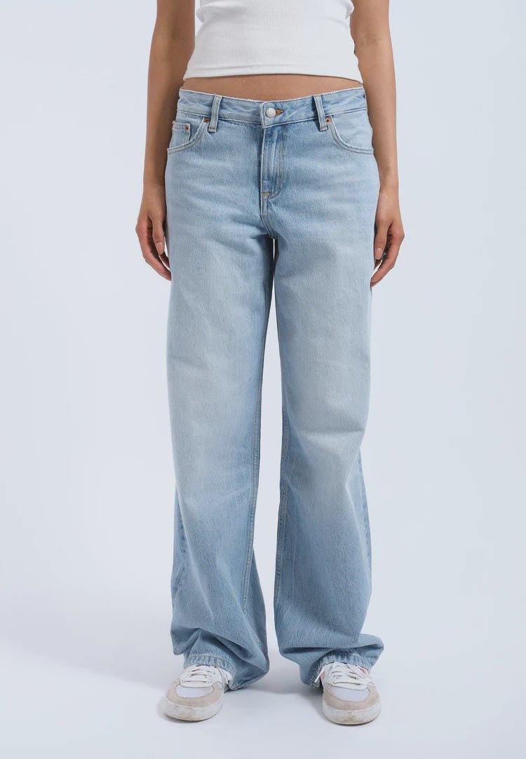 Hill Low Jean - Stream Light Fade - Chillis & More NZ