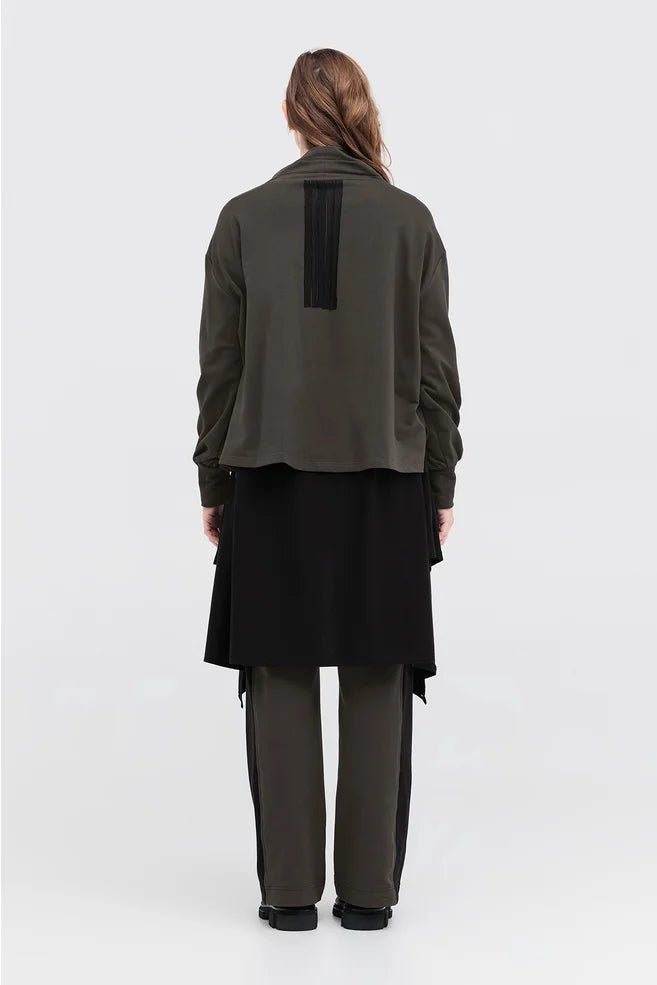 Strip Brink Sweater - Tarmac/Black - Chillis & More NZ