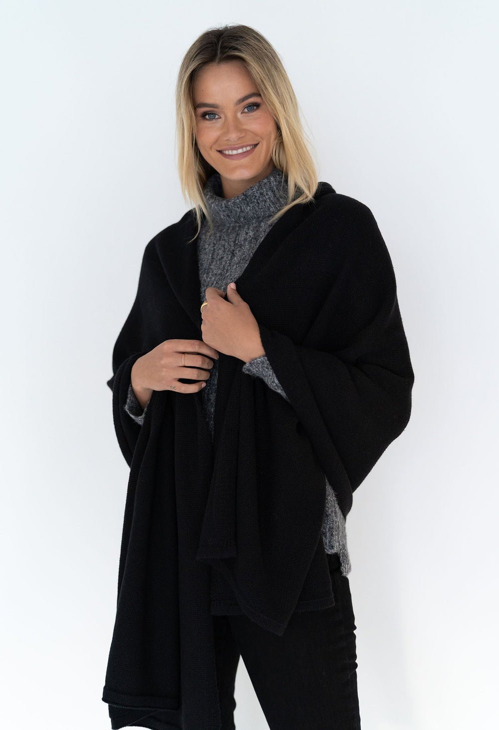 Wide wrap scarf - Chillis & More NZ