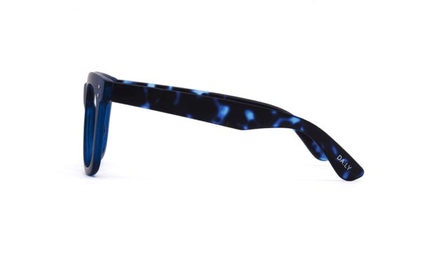 11am Blue Tort Reading Glasses - Chillis & More NZ