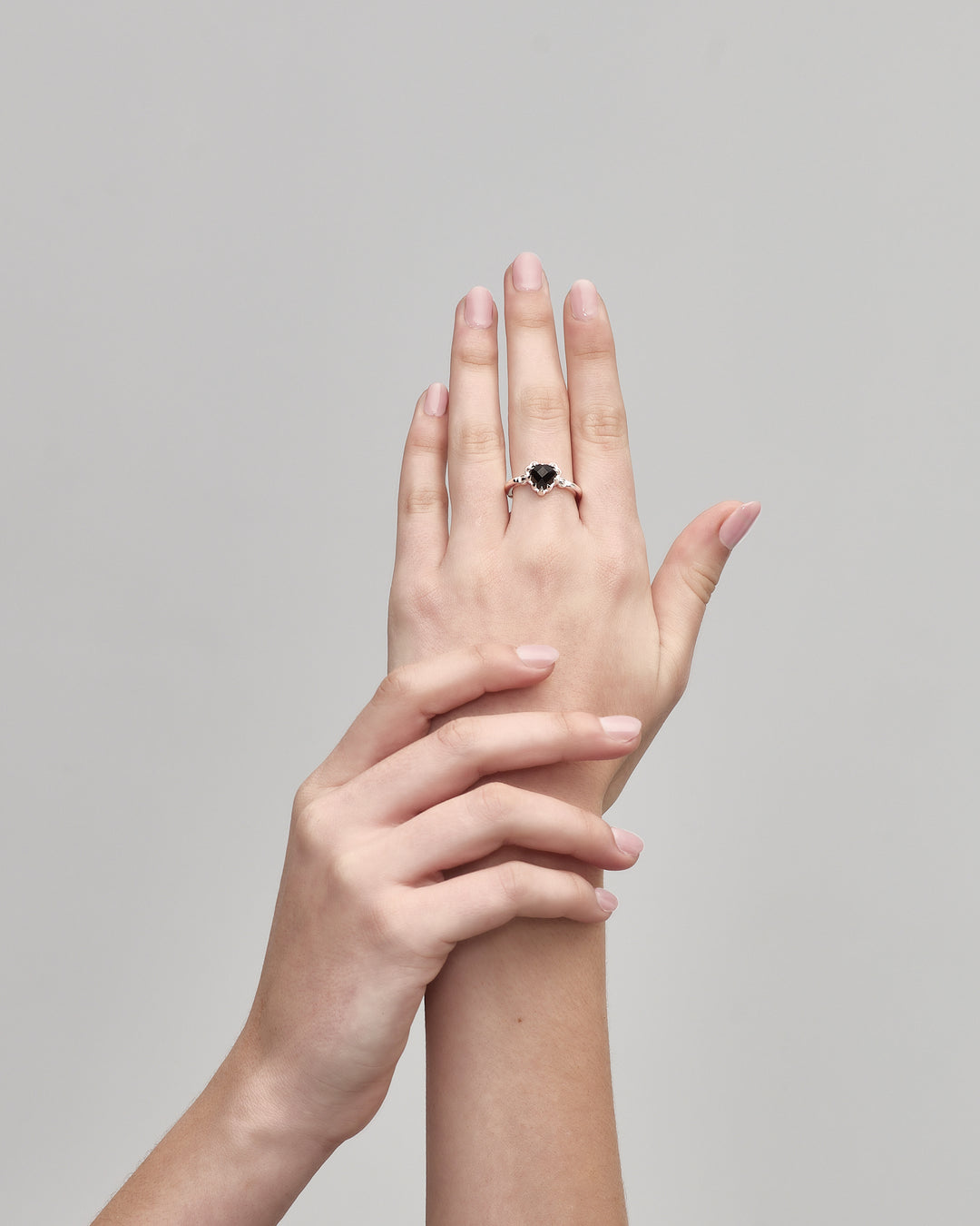 Love Claw Bar Ring