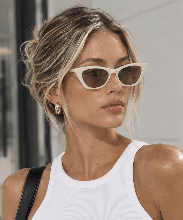 7781W Unity Retro Vintage Sunglasses - White - Chillis & More NZ