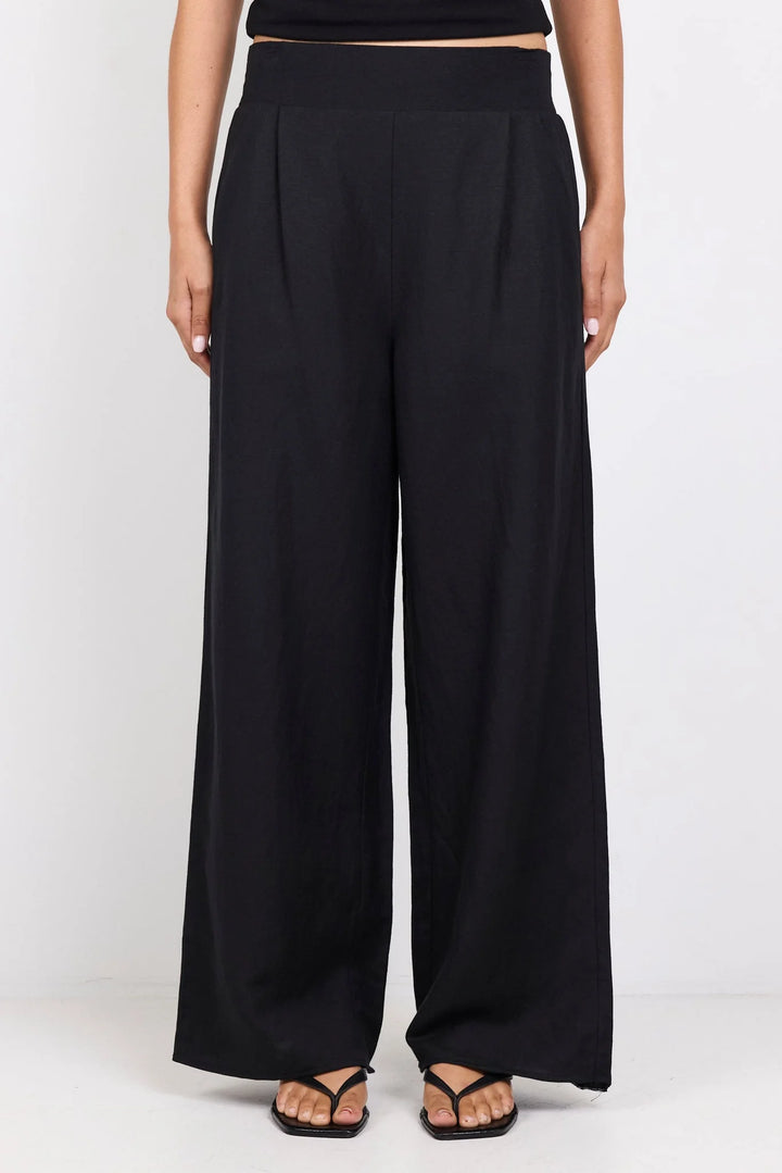 Guardian Black Petite Linen Viscose Elastic Back Pants