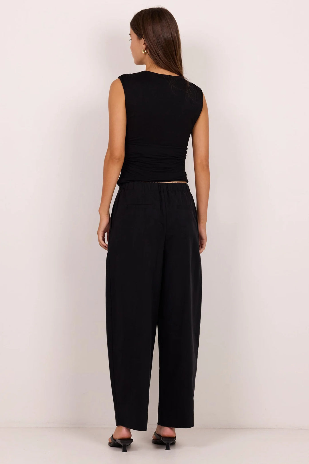 Manifesto Black Barrel Pleat Front Pants