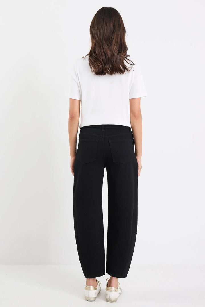 Graduate Jet Black Stretch Barrel Jeans