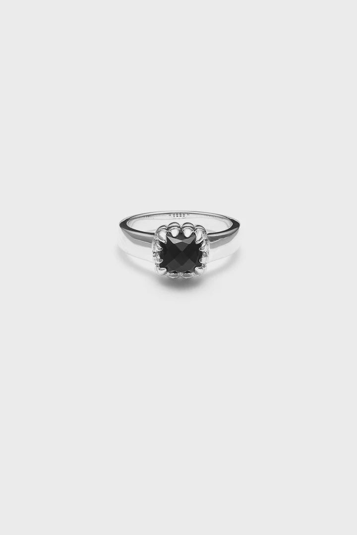 Baby Claw Ring - Onyx - Chillis & More NZ