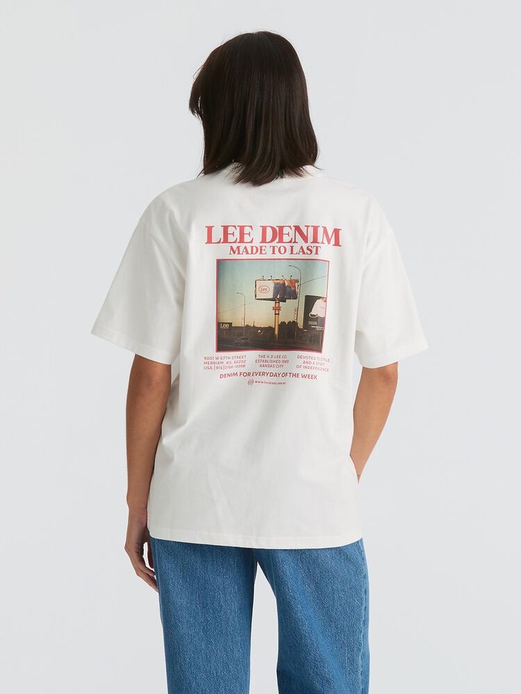 Billboard Baggy Tee - Optic White - Chillis & More NZ