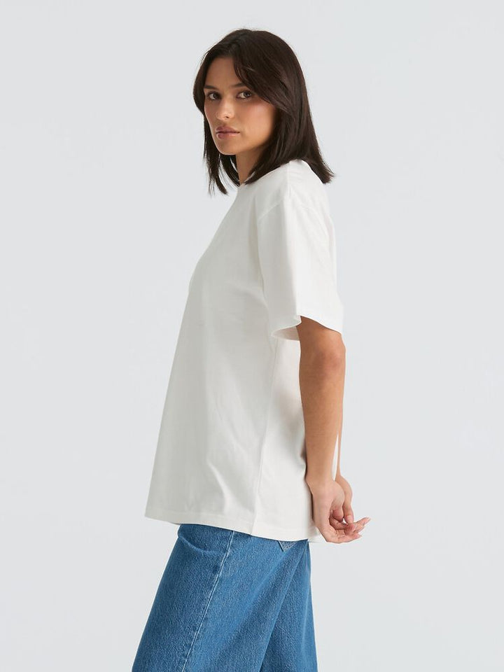 Billboard Baggy Tee - Optic White - Chillis & More NZ