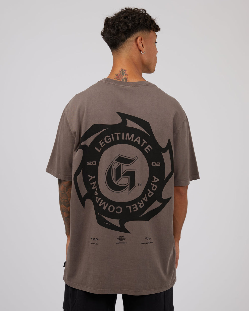 Blade Tee - Taupe - Chillis & More NZ