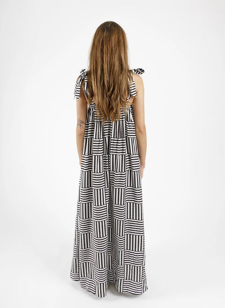 Bowie Dress - Black/White - Chillis & More NZ