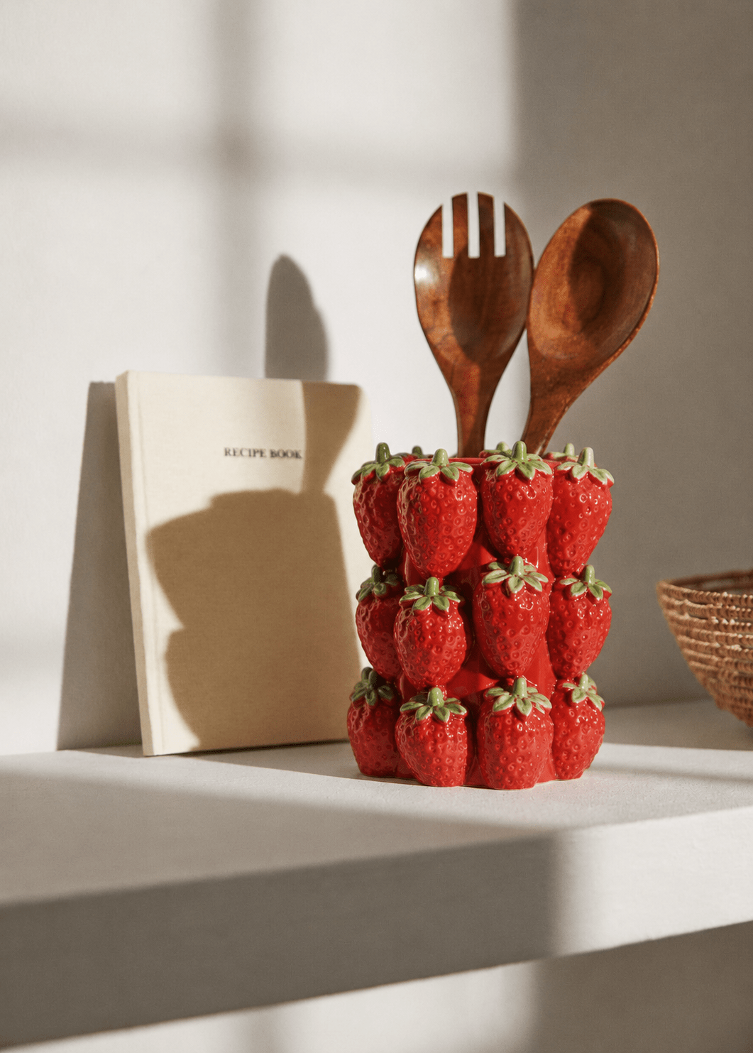Ceramic Strawberry Vessel Vase - Chillis & More NZ