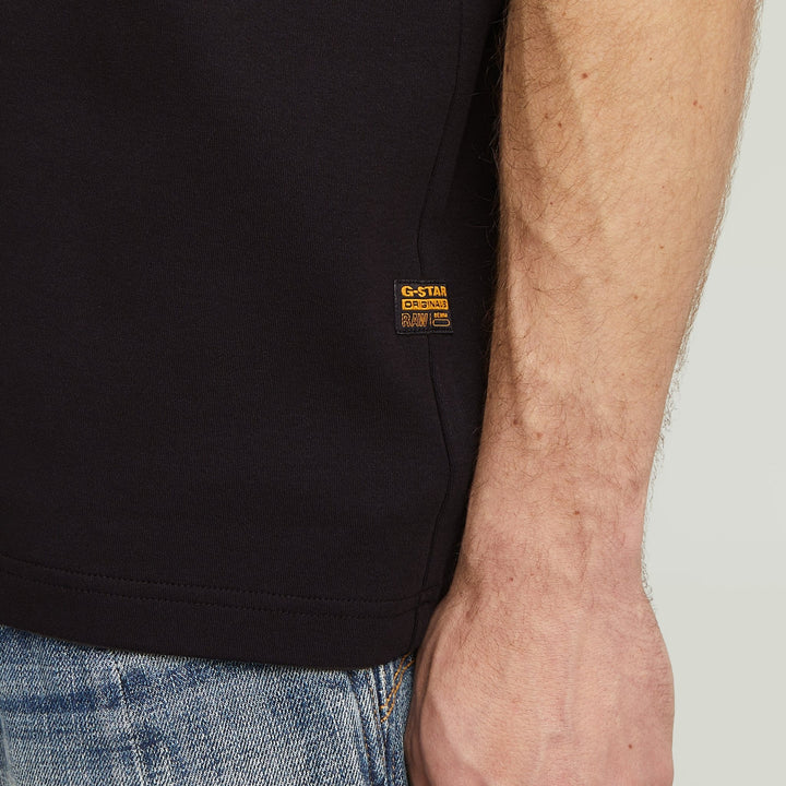 Chest Logo R T - Dk Black - Chillis & More NZ