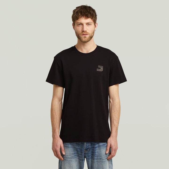 Chest Logo R T - Dk Black - Chillis & More NZ