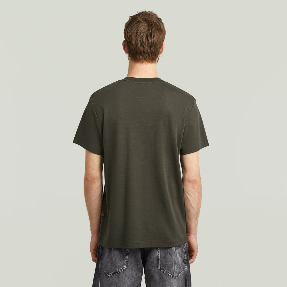 Chest Logo R Tee - Asfalt - Chillis & More NZ