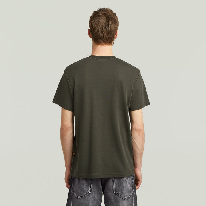 Chest Logo R Tee - Asfalt - Chillis & More NZ