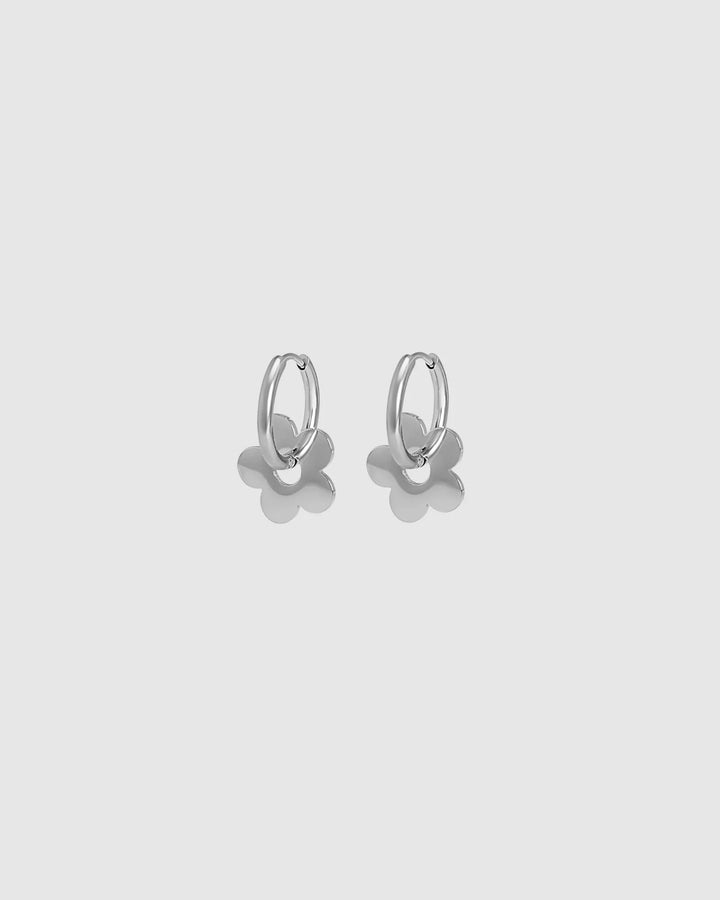 Daisy Earrings - Silver - Chillis & More NZ