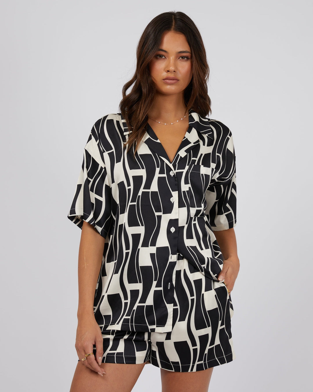 Estelle Shirt - Black/White - Chillis & More NZ