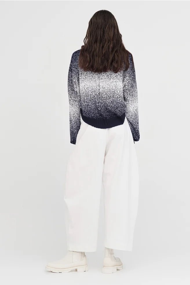Gradient Art Sweater - Smoke/Ivory - Chillis & More NZ