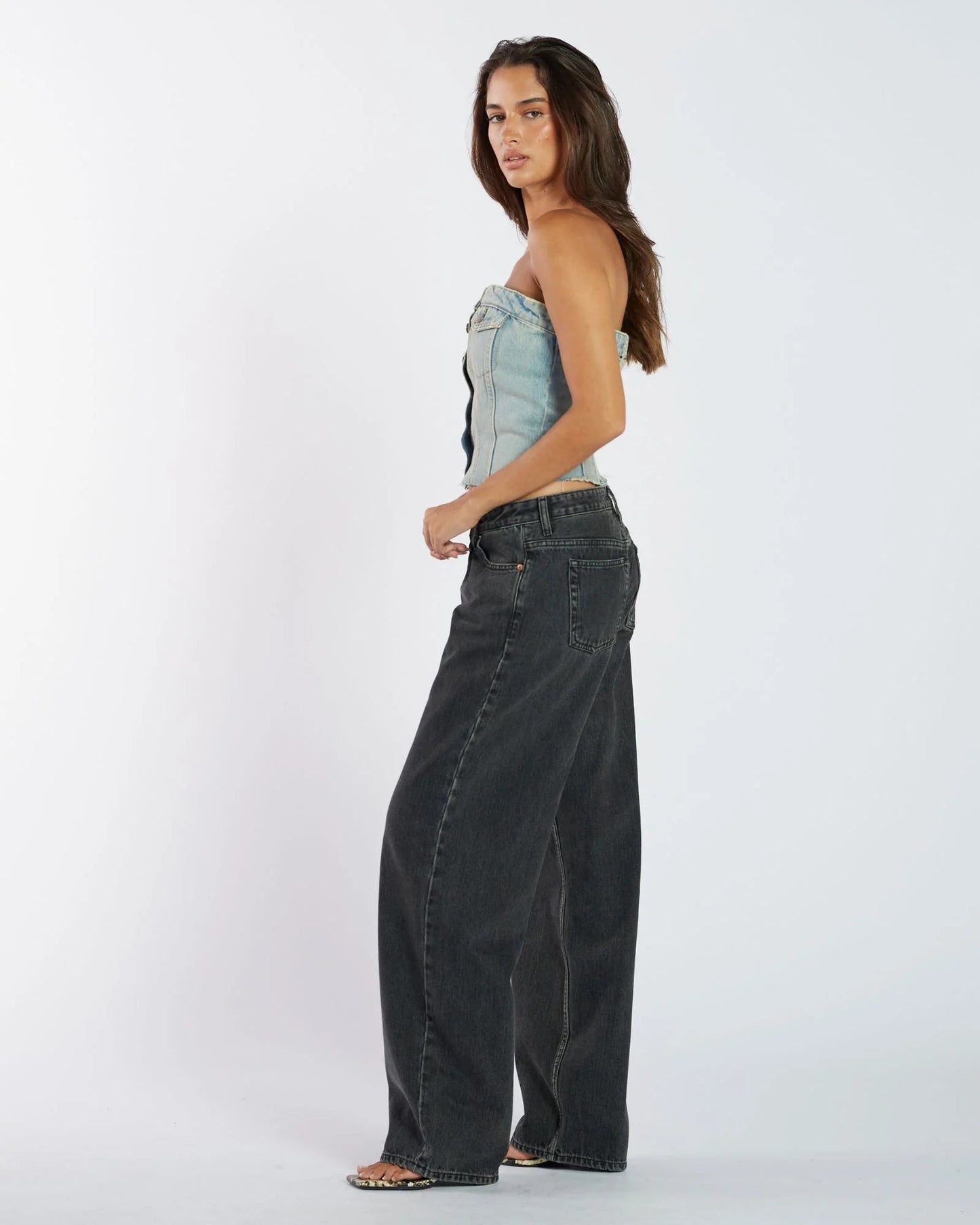 Hill Low Relaxed Jeans - Aged Black - Chillis & More NZ