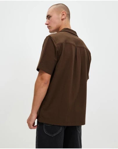 Lee Holiday Shirt - Gridlock Brown - Chillis & More NZ