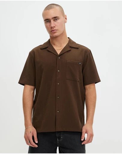 Lee Holiday Shirt - Gridlock Brown - Chillis & More NZ