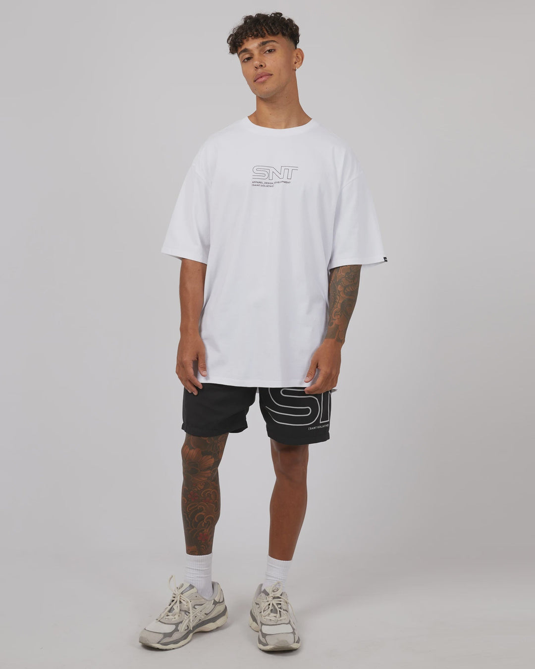 Link Tee - White - Chillis & More NZ