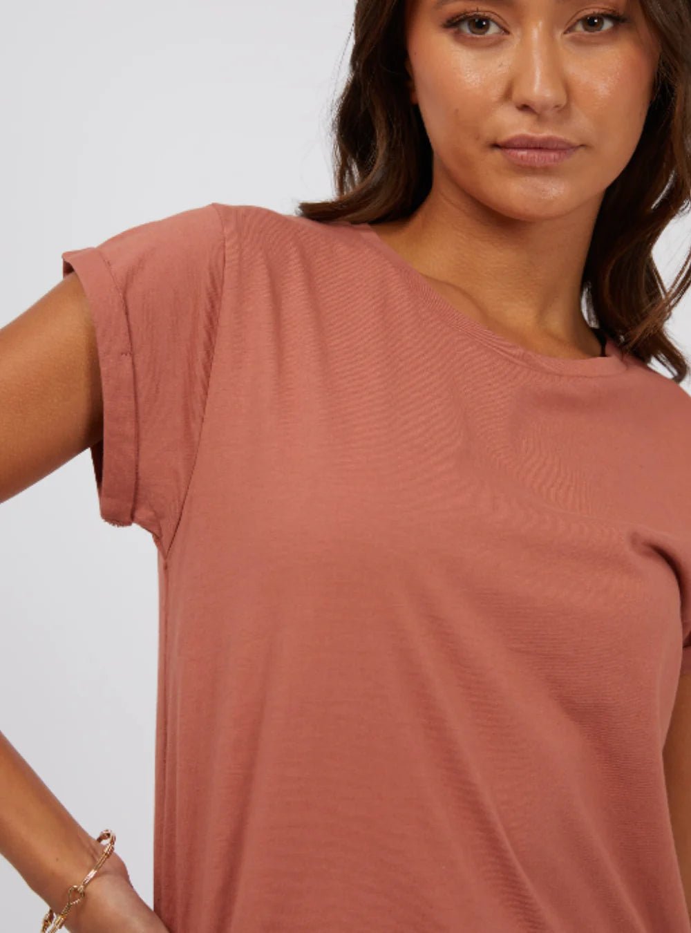 Lucy Turnback Tee - Clay - Chillis & More NZ