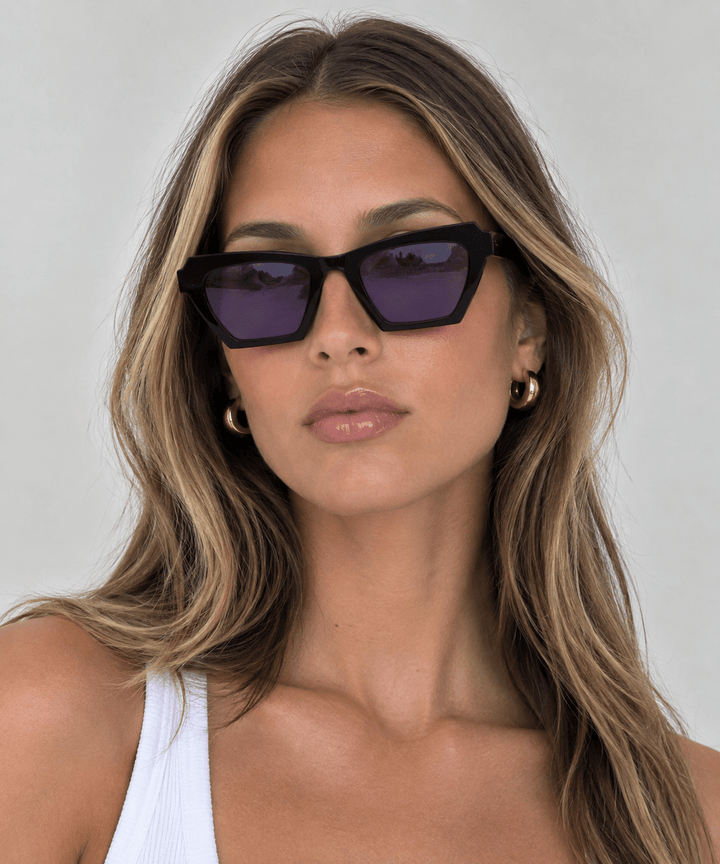 Magenta Black Sunglasses - 711 - Chillis & More NZ