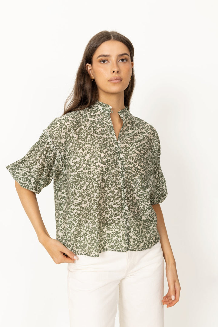 MSCH Seraphina Shirt AOP - Egret Flower - Chillis & More NZ