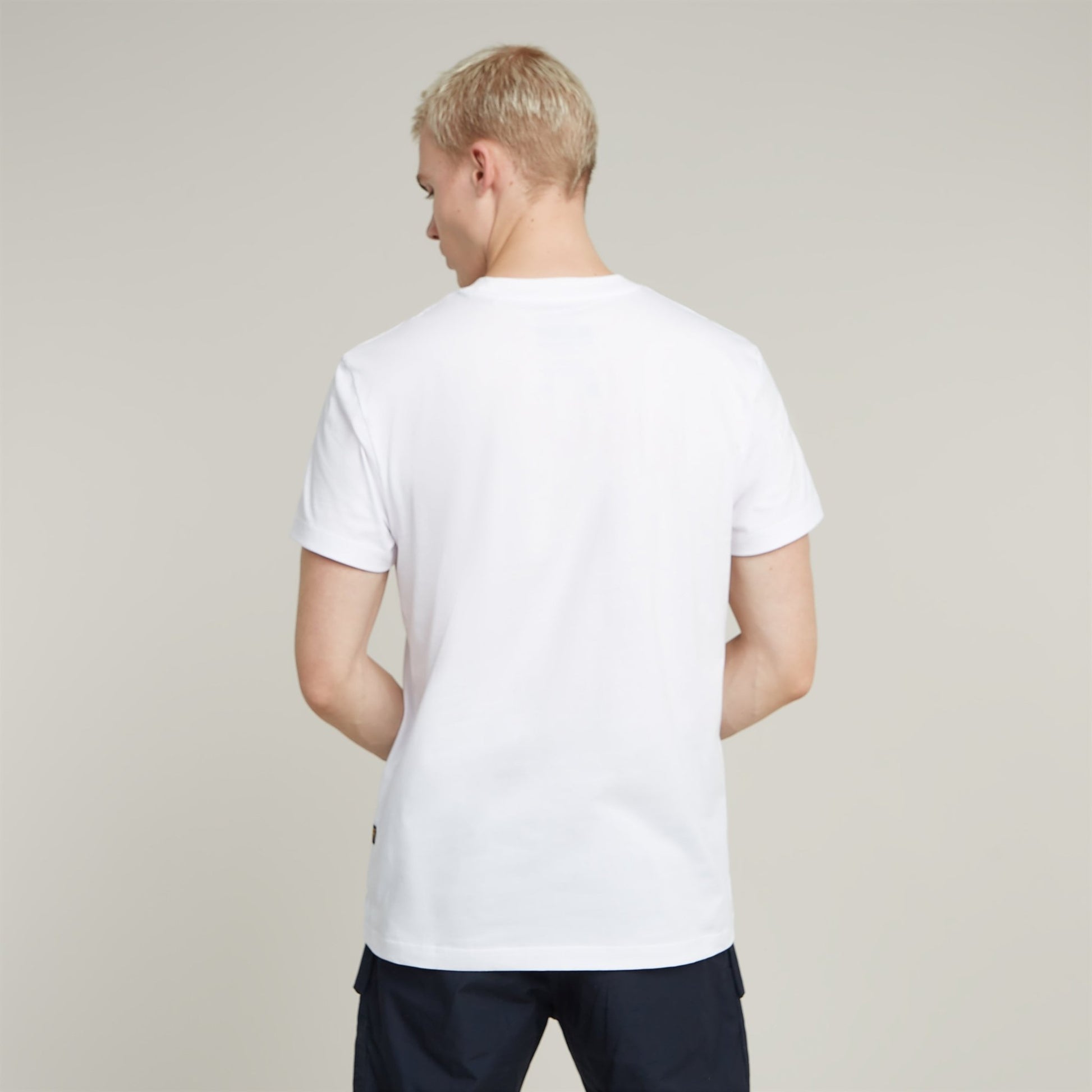 Originals R Tee - White - Chillis & More NZ