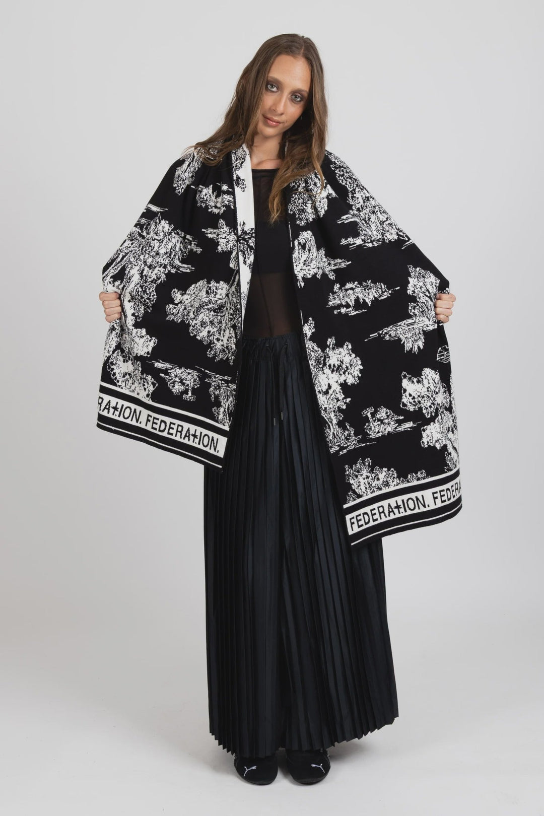 River Scarf - Black/White - Chillis & More NZ