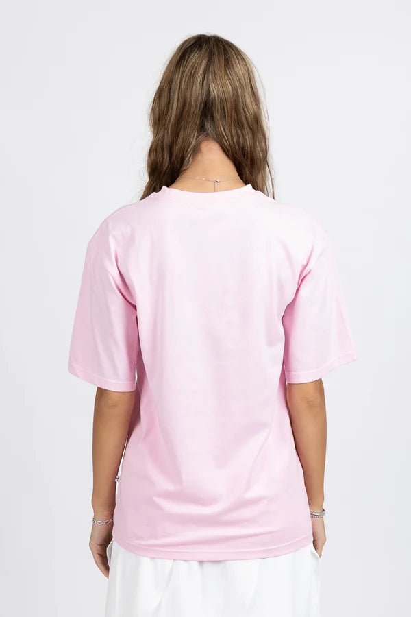 Tour Tee - On Tour - Pink - Chillis & More NZ