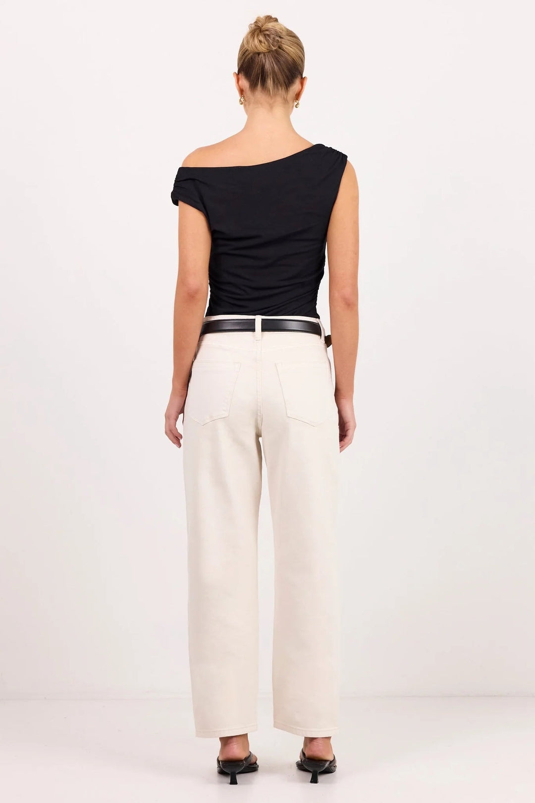 Tradition Ecru Stretch Soft Barrel Jeans - Ecru - Chillis & More NZ