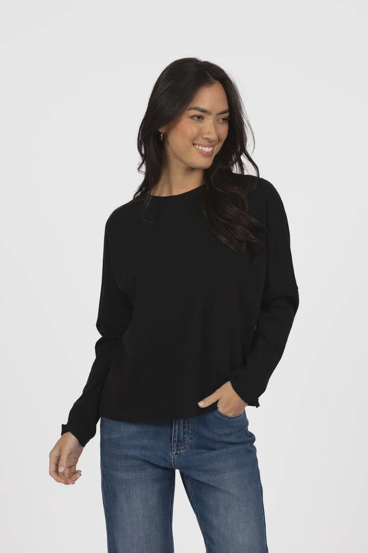 Wildfire L/S Tee - Black - Chillis & More NZ