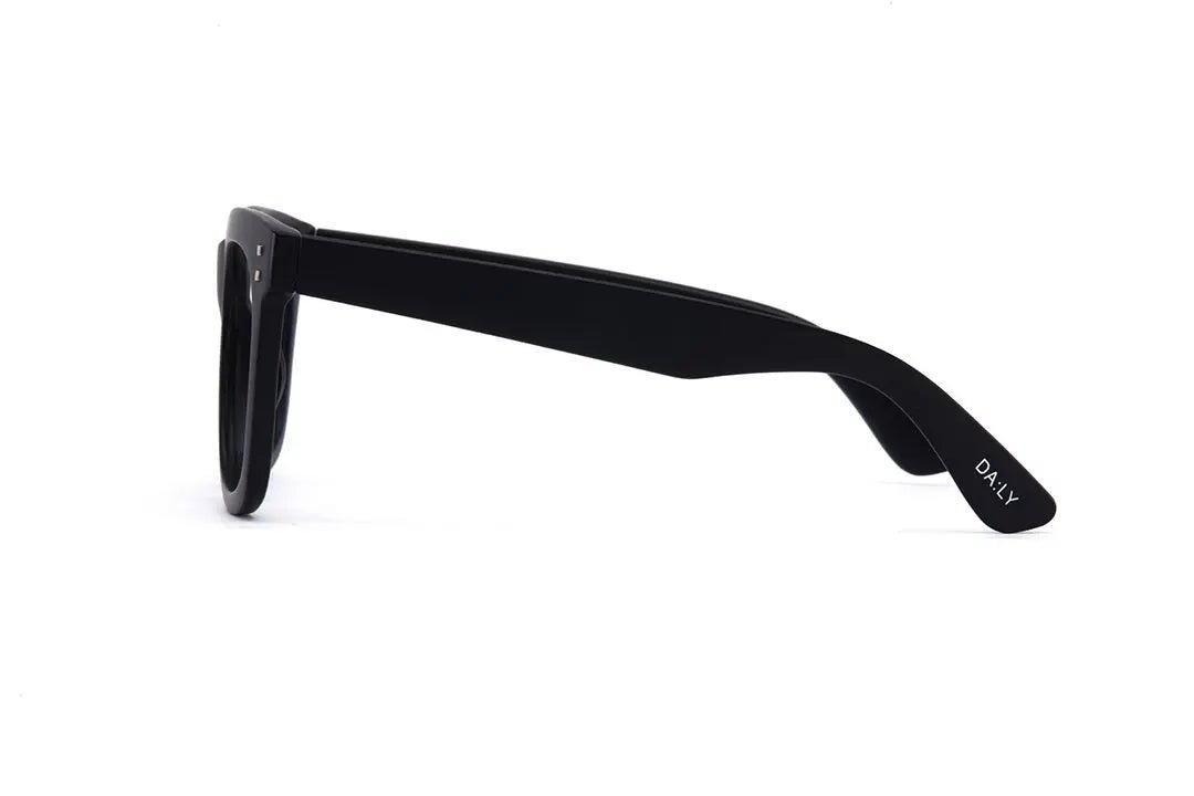 11am - Black Reading Glasses - Chillis & More NZ