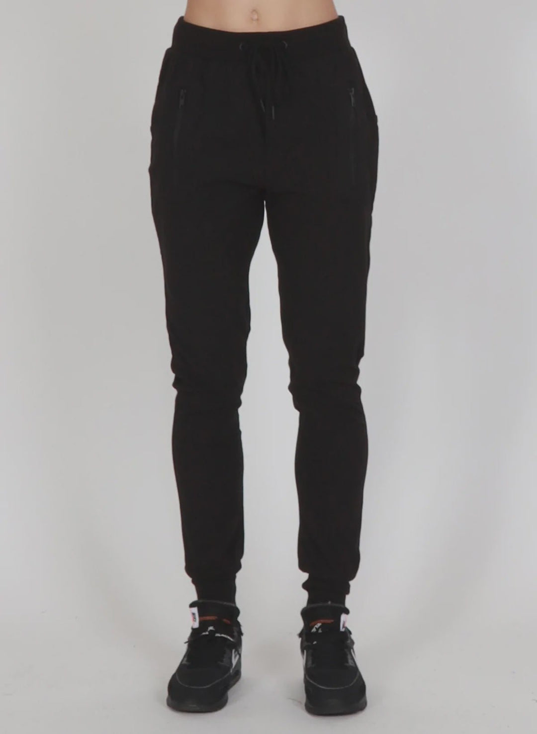 Escape Trackies Black/Black - Chillis & More NZ